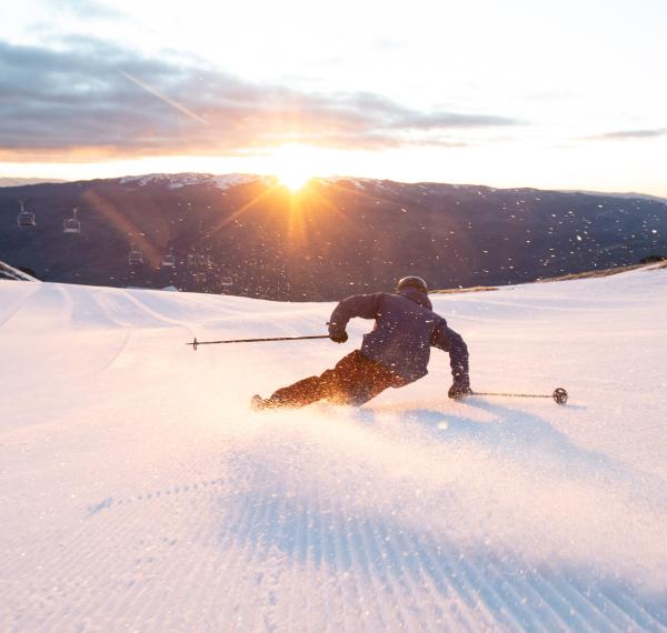  6-Day Cardrona Package with Ski New Zealand thumbnail