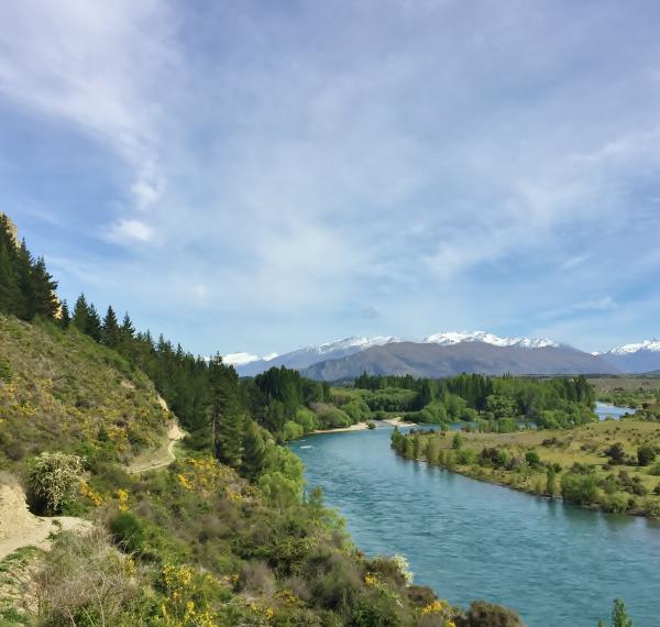  Upper Clutha River Track thumbnail